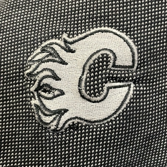 Calgary Flames - Starter Golf Polo Shirt Button Up Collared Men’s XL Hockey - Picture 2 of 6
